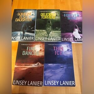 The Miranda's Right Mystery Series